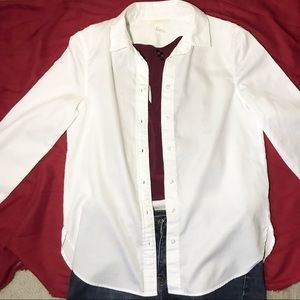 3/$20 ✨ Classic Long Sleeve Button Down